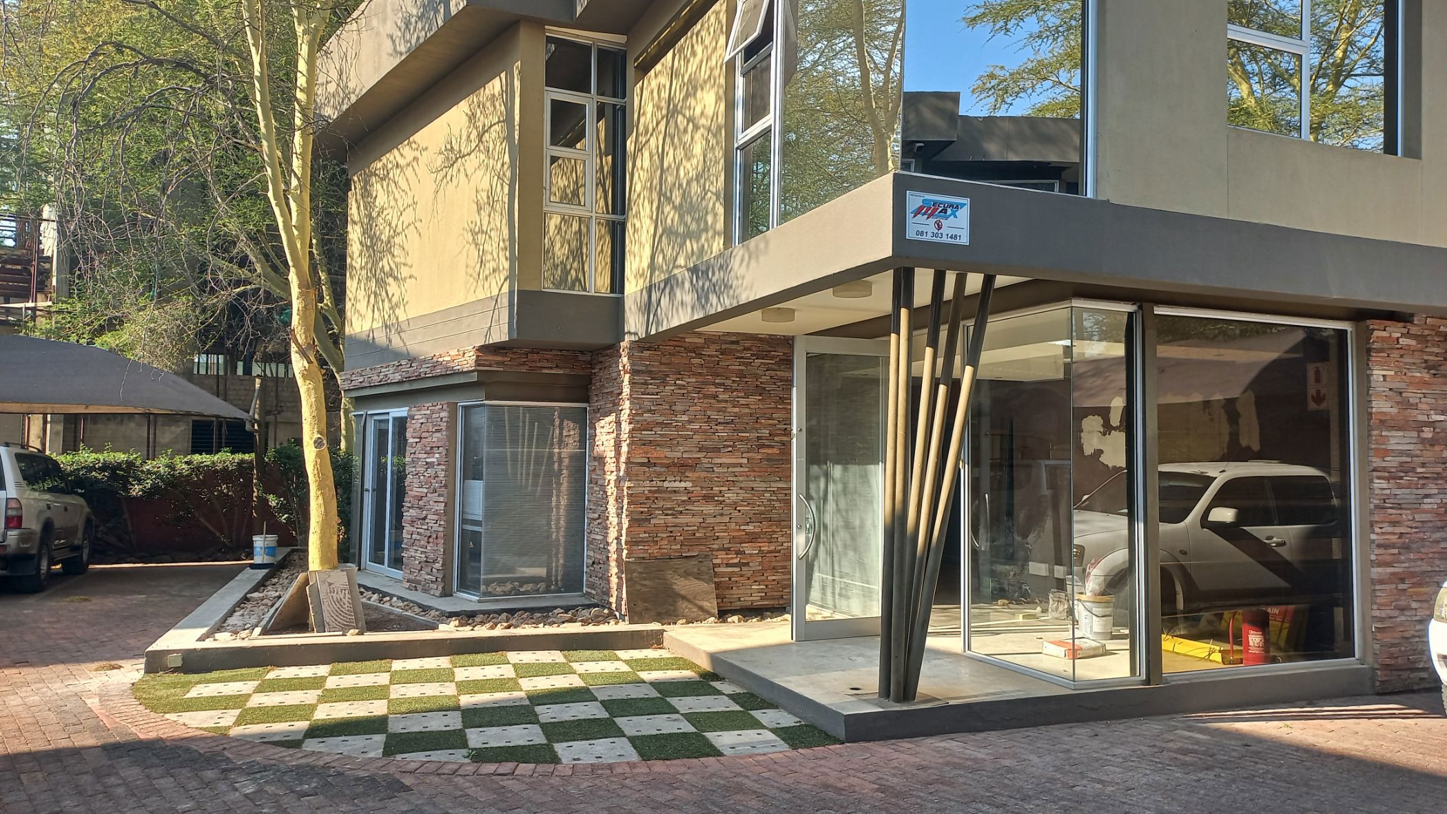 Commercial office let in Windhoek Central, Namibia - 3NM1713350