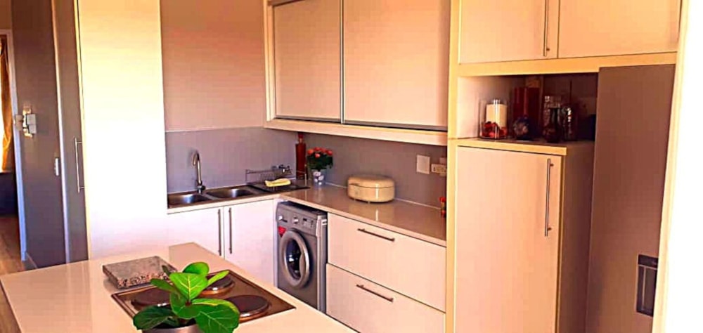 Apartment for sale in Eros, Namibia - 3NM1713796