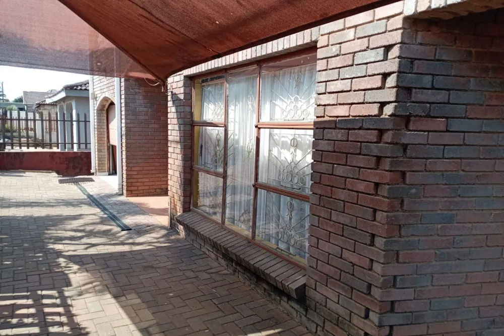 Double-storey house for sale in Hillsview - 1WR1713467