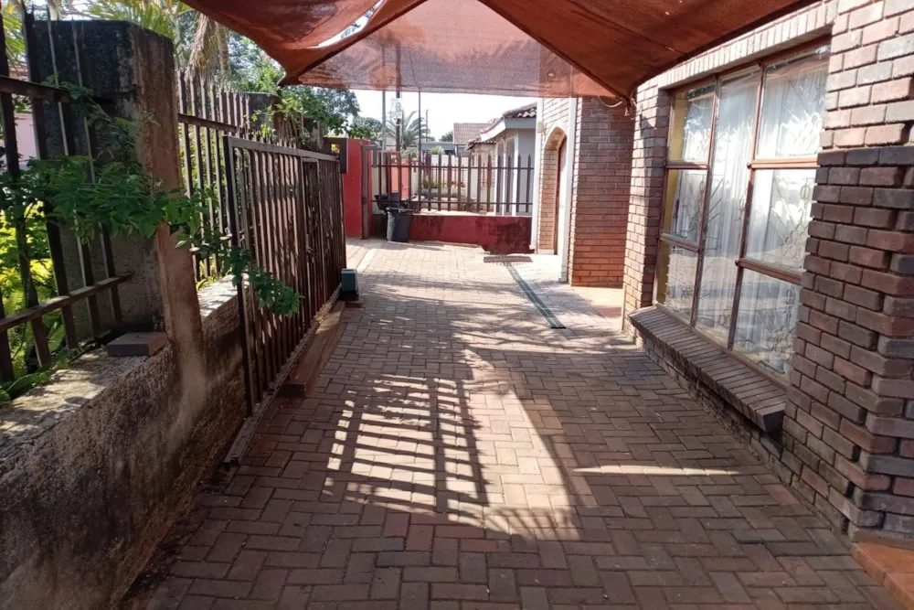 Double-storey house for sale in Hillsview - 1WR1713467