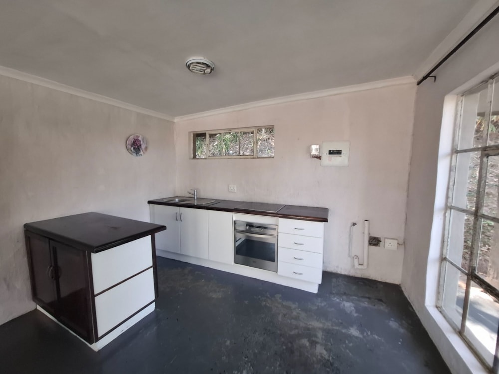Garden cottage to rent in Kloof - 1KF1713402 Garden cottage to rent in Kloof - 1KF1713402