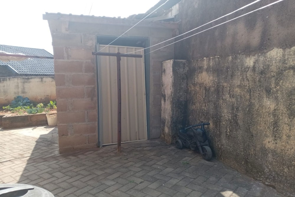 House for sale in Kingsview - 1WR1713890