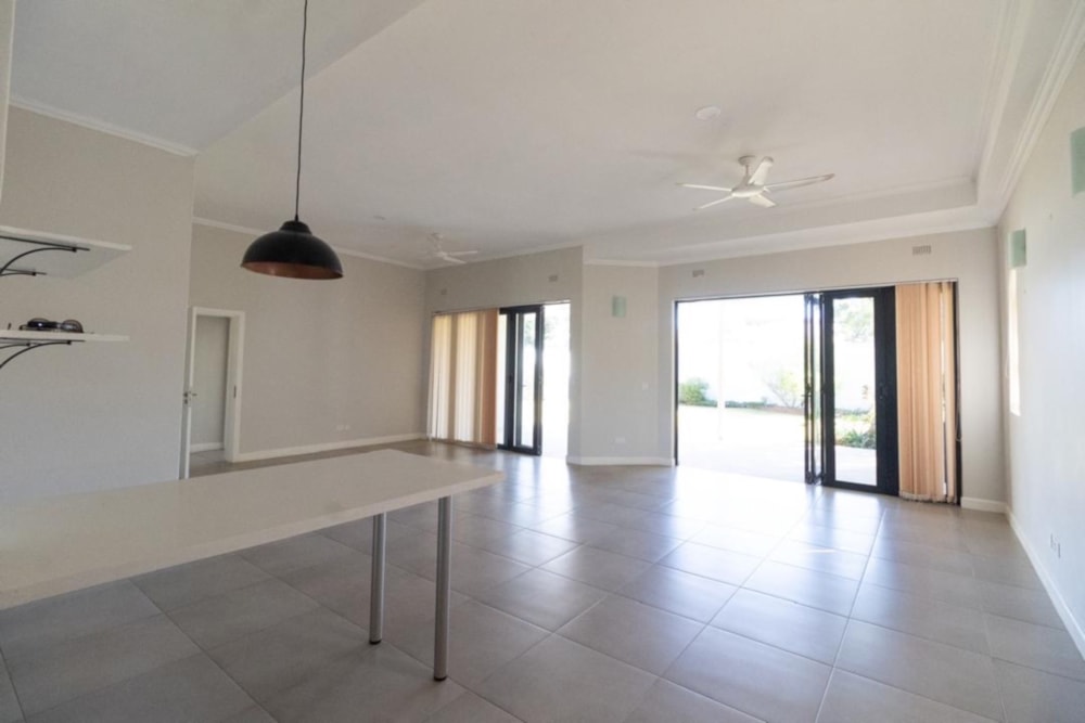 Townhouse for sale in Victoria Falls, Zimbabwe - 3ZB1713424