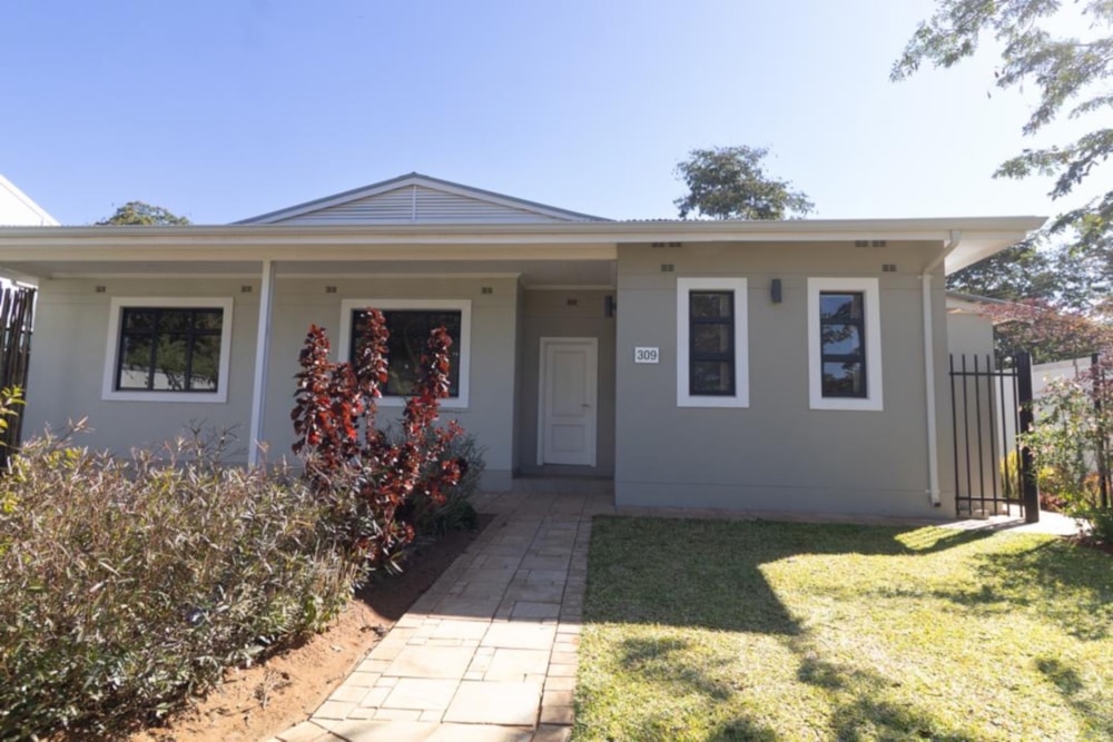 Townhouse for sale in Victoria Falls, Zimbabwe - 3ZB1713424