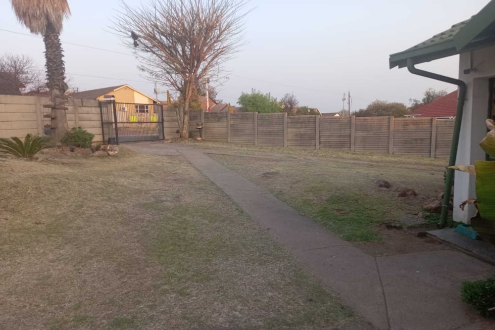 House for sale in Witbank (eMalahleni) - 1MD1713443 House for sale in Witbank (eMalahleni) - 1MD1713443