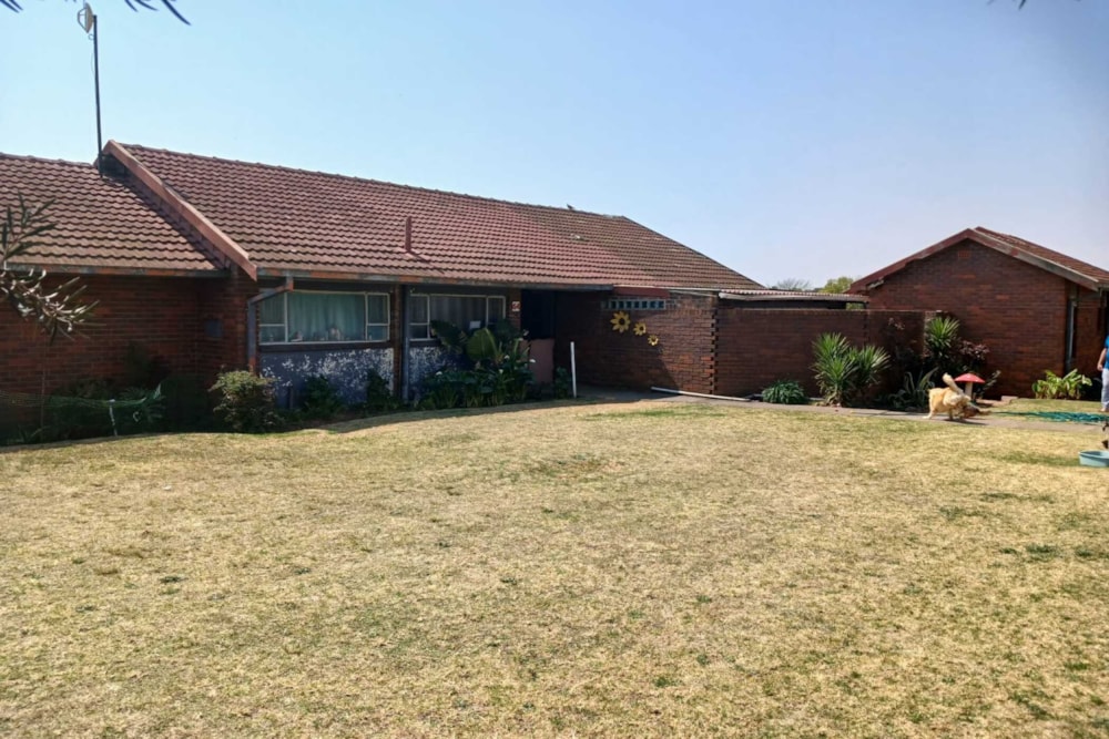 House for sale in Hendrina - 1MD1713456 House for sale in Hendrina - 1MD1713456