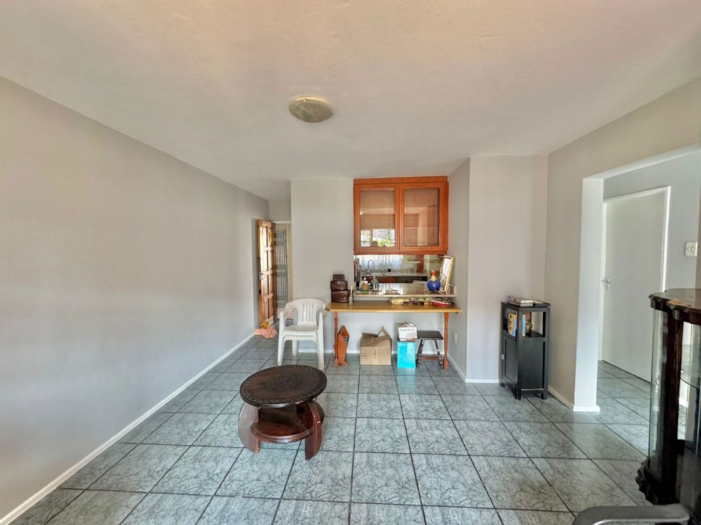 Apartment sold in North Beach Durban - 1DA1713513