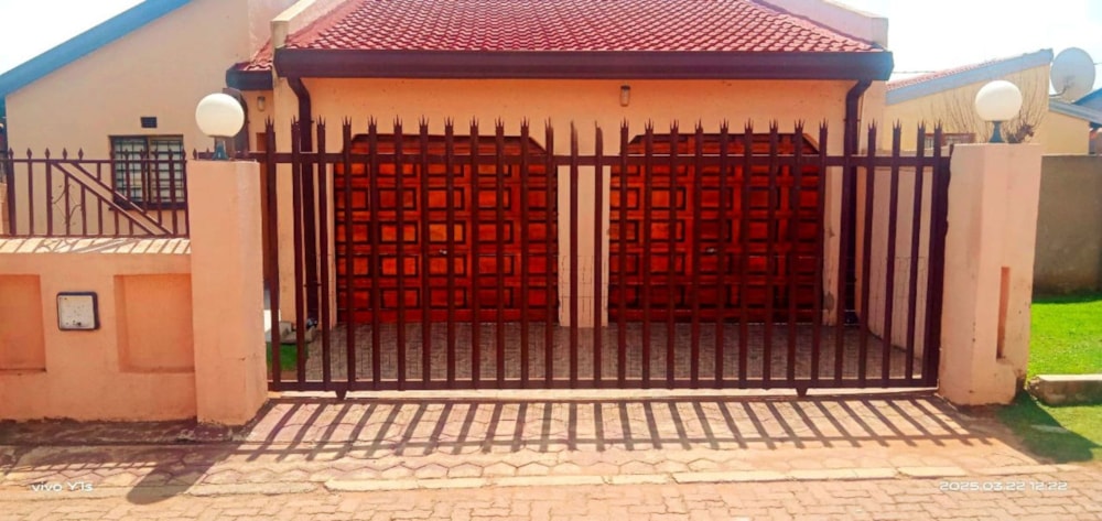 House for sale in Vosloorus - BOK1713511 House for sale in Vosloorus - BOK1713511