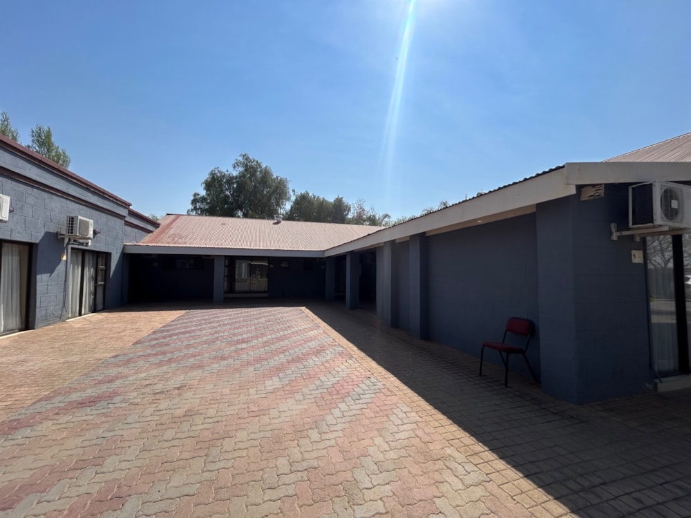 Guesthouse for sale in Southridge, Kimberley - 1KJ1713525