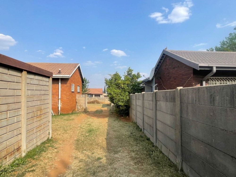 Townhouse for sale in Tasbet Park Ext 2 - 1WD1713579 Townhouse for sale in Tasbet Park Ext 2 - 1WD1713579