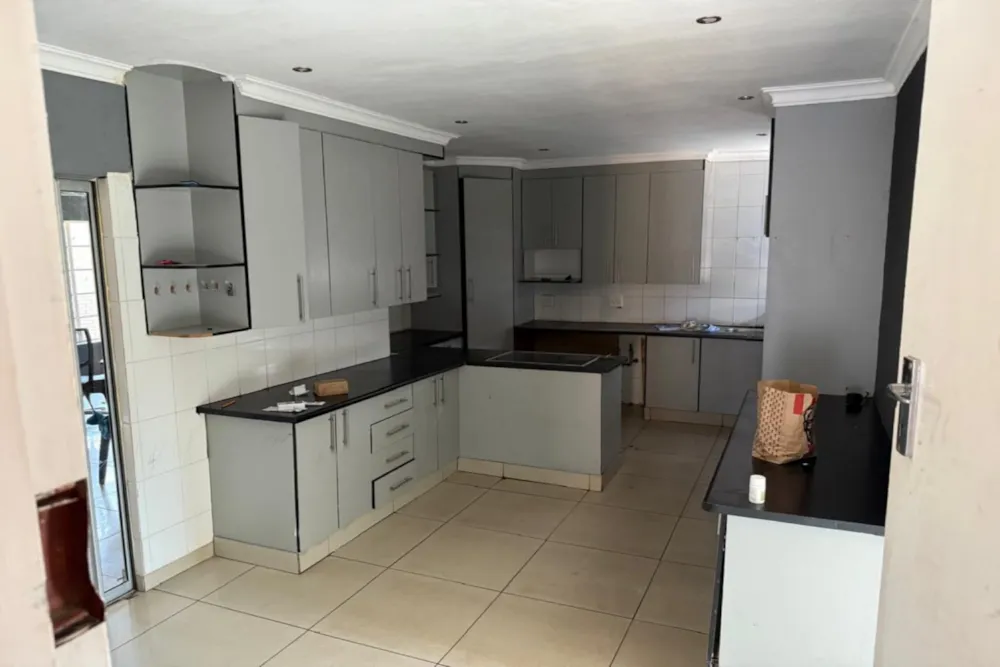 House for sale in Die Heuwel - 1WD1713787 House for sale in Die Heuwel - 1WD1713787