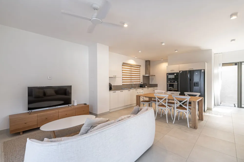 Double-storey house for sale in Tamarin, Mauritius - MUR1714041 Double-storey house for sale in Tamarin, Mauritius - MUR1714041