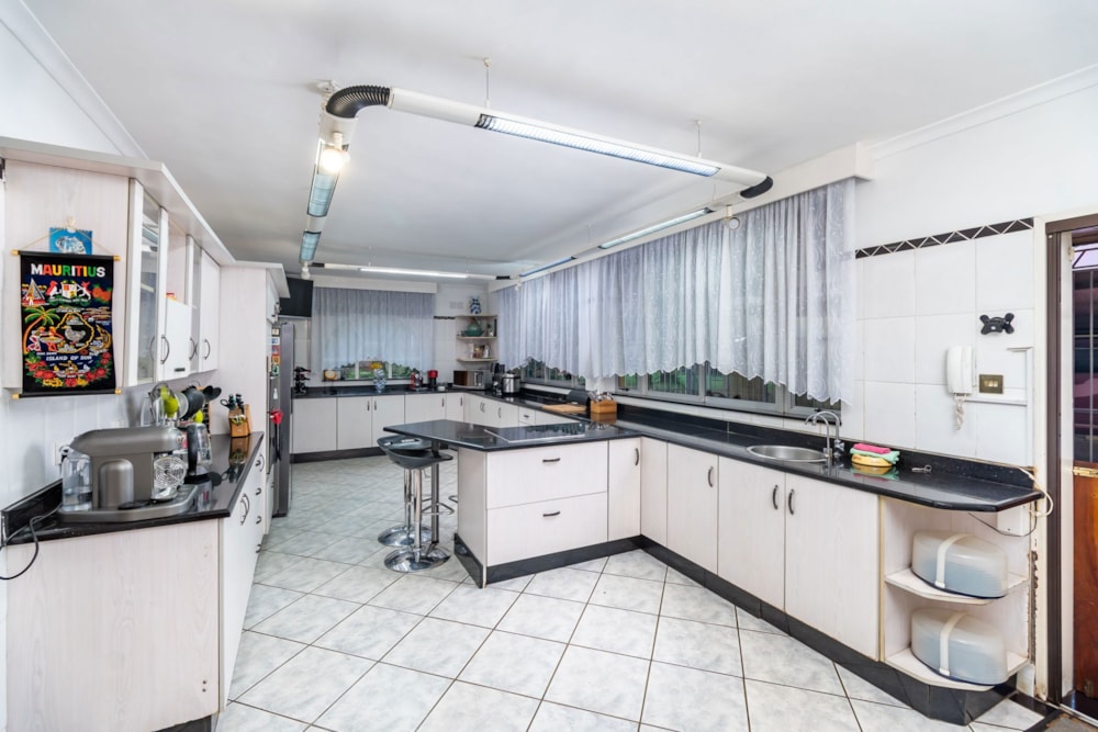 House for sale in Marlborough, Zimbabwe - 3ZB1713793 House for sale in Marlborough, Zimbabwe - 3ZB1713793