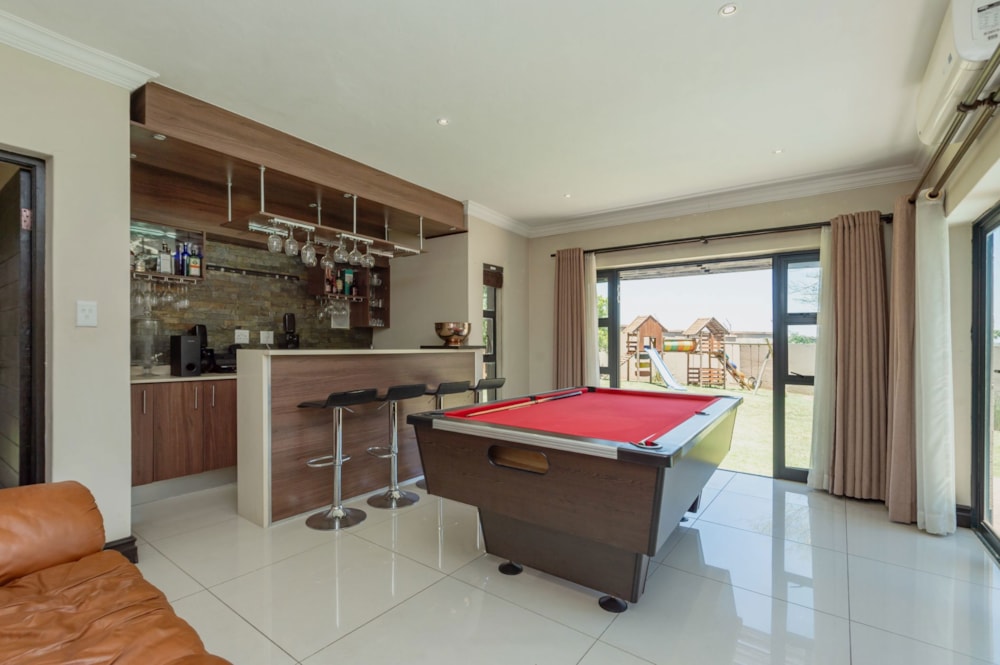 Double-storey house to rent in Copperleaf - 1CU1713969 Double-storey house to rent in Copperleaf - 1CU1713969