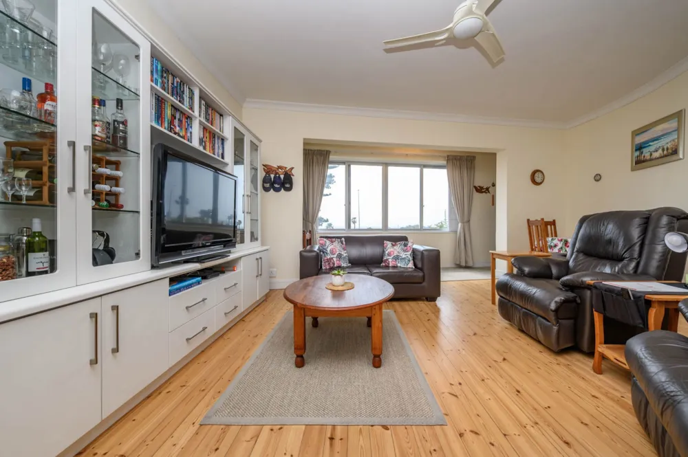 Apartment sold in Summerstrand - 1PLZ1714150 Apartment sold in Summerstrand - 1PLZ1714150