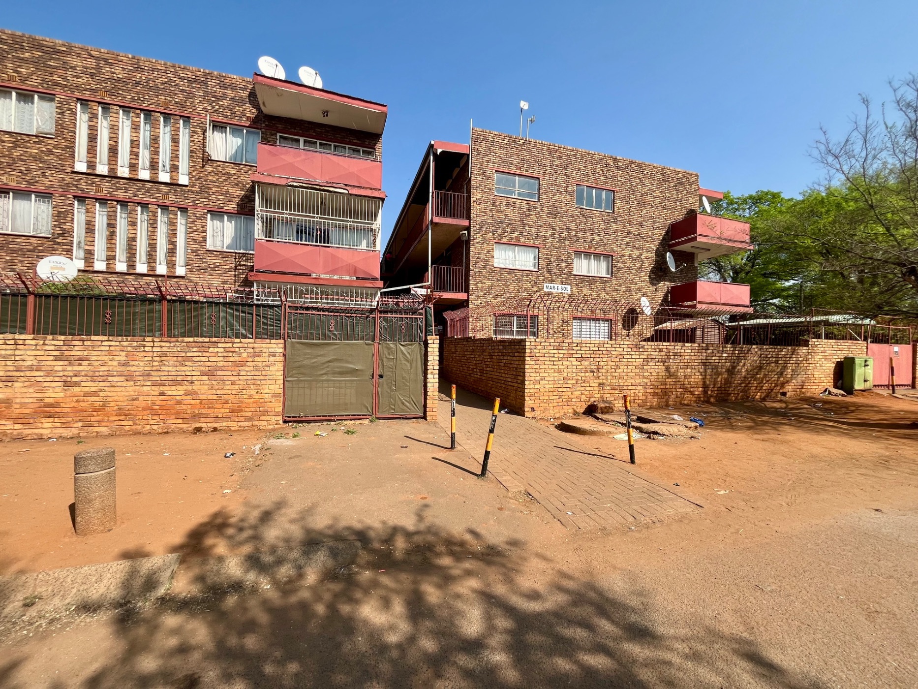 Apartment for sale in Vanderbijlpark CW 2 - 1VT1713841