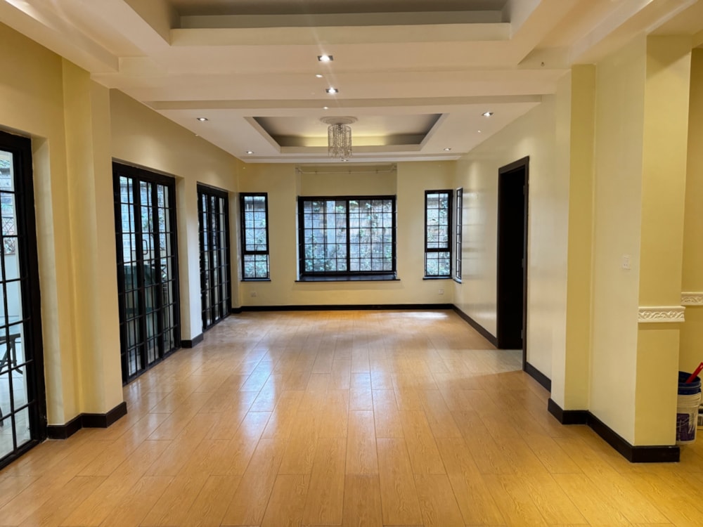 Apartment to rent in Riverside, Kenya - 3KE1713827