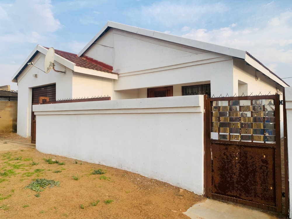 House for sale in Tsakane - 1BJ1713917