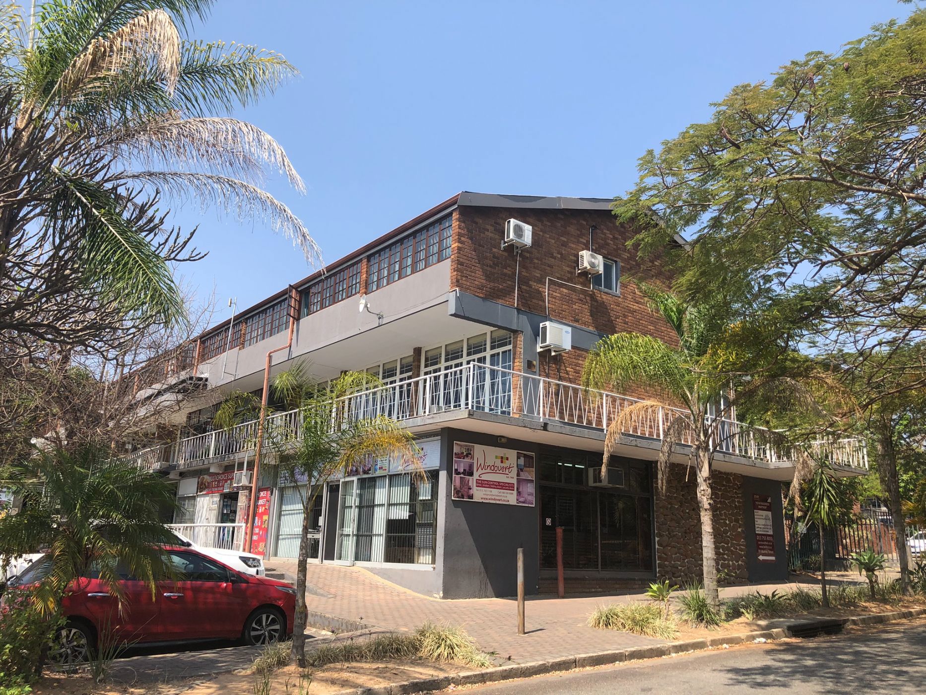 Commercial office for sale in Mbombela Ext 2 (Nelspruit Ext 2) - View 3