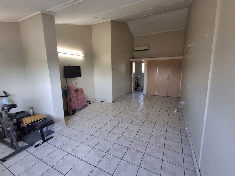Commercial office for sale in Mbombela Ext 2 (Nelspruit Ext 2) - 1NS1747234 Commercial office for sale in Mbombela Ext 2 (Nelspruit Ext 2) - 1NS1747234