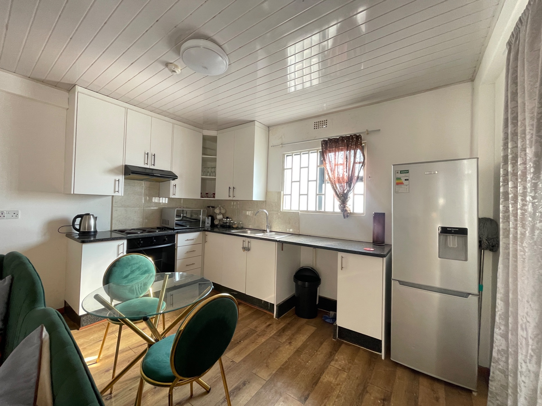 Apartment let in Broadhurst, Botswana - 3BO1713974