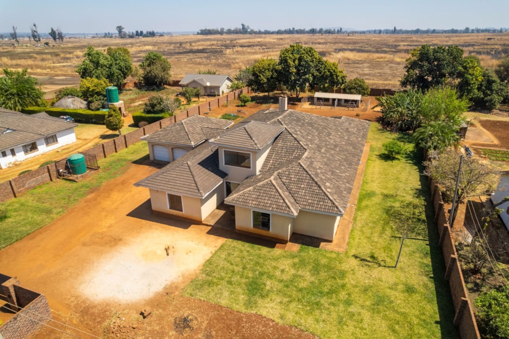 House for sale in Mount Pleasant, Zimbabwe - 3ZB1714057 House for sale in Mount Pleasant, Zimbabwe - 3ZB1714057