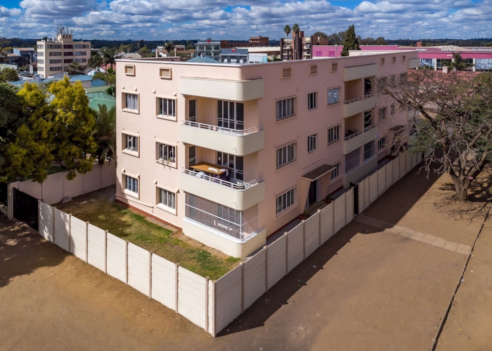 Commercial flats for sale in Harare, Zimbabwe - 3ZB1714063