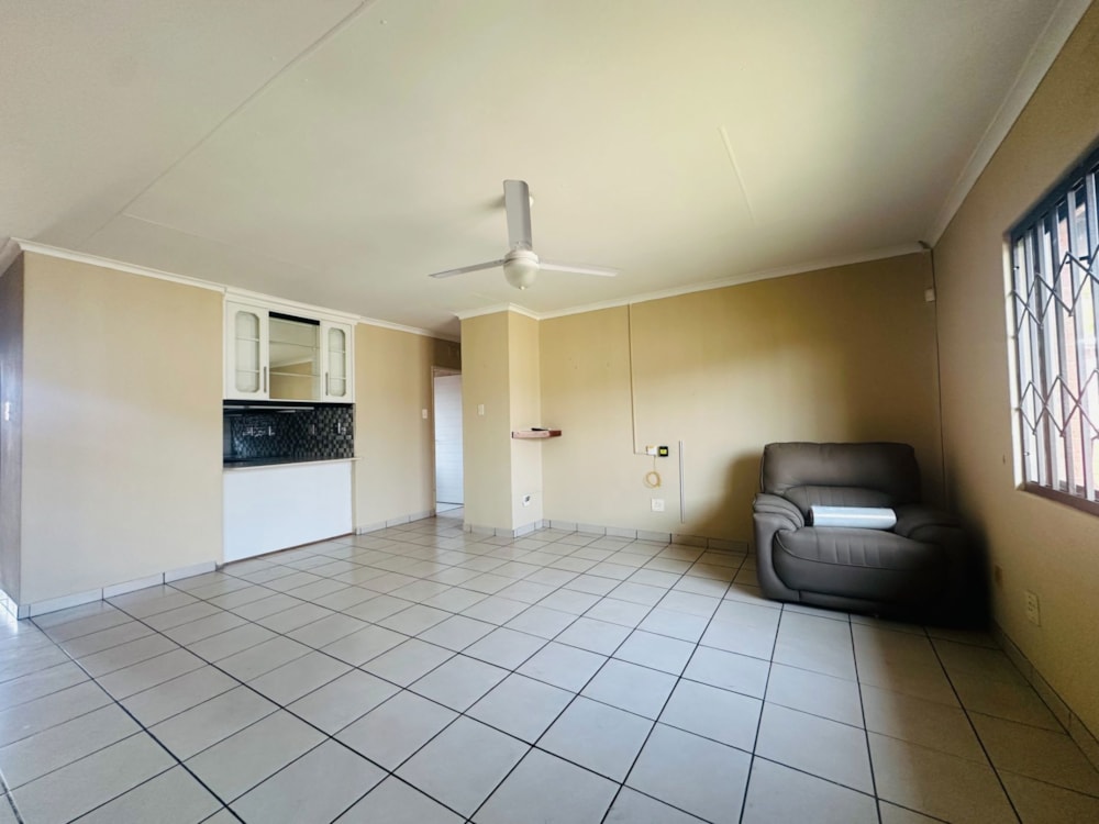 Townhouse let in Arboretum, Richards Bay - 1RY1714088 Townhouse let in Arboretum, Richards Bay - 1RY1714088