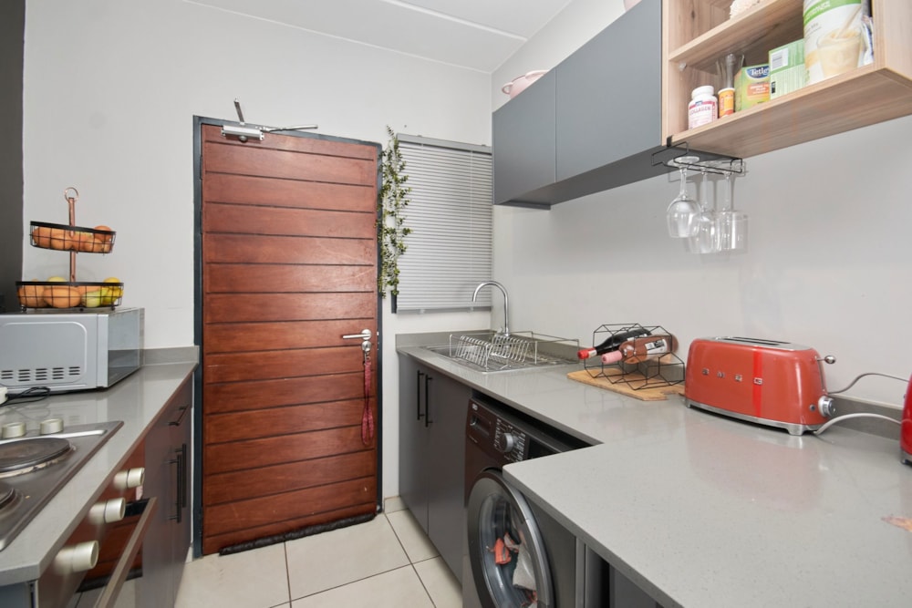 Apartment for sale in Fleurhof - RAN1714101 Apartment for sale in Fleurhof - RAN1714101