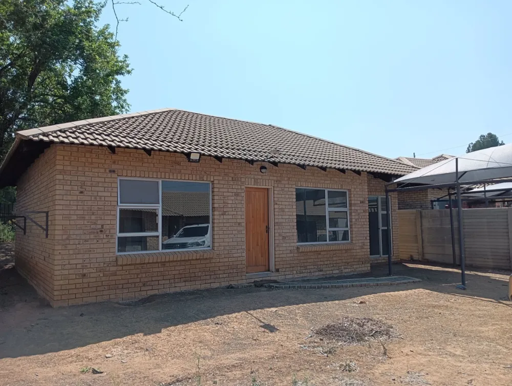 Townhouse sold in Brandfort - 1BX1714152 Townhouse sold in Brandfort - 1BX1714152