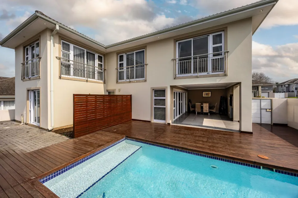 House for sale in Beacon Bay - 1EZ1714435 House for sale in Beacon Bay - 1EZ1714435