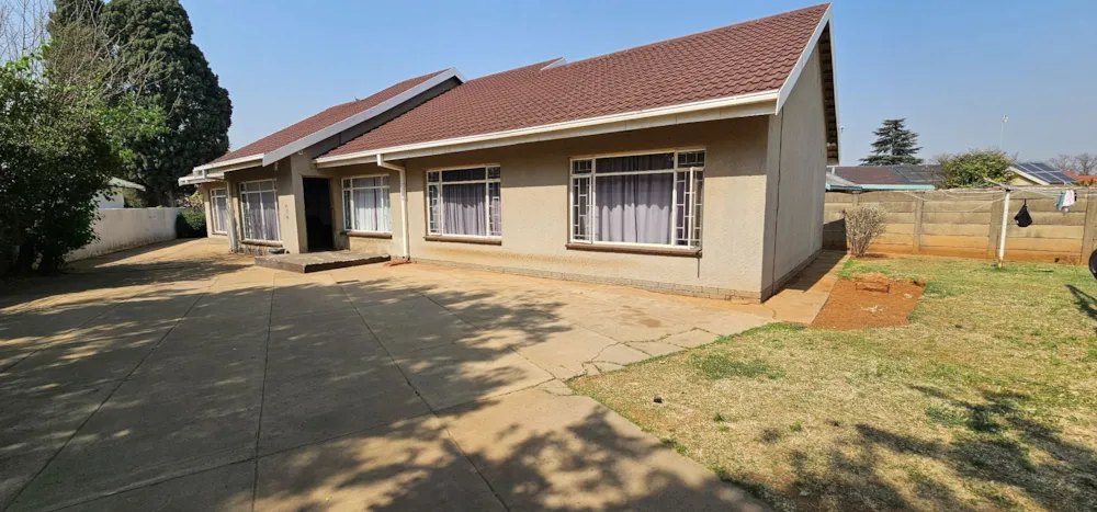 House for sale in Sonlandpark - 1VT1714174