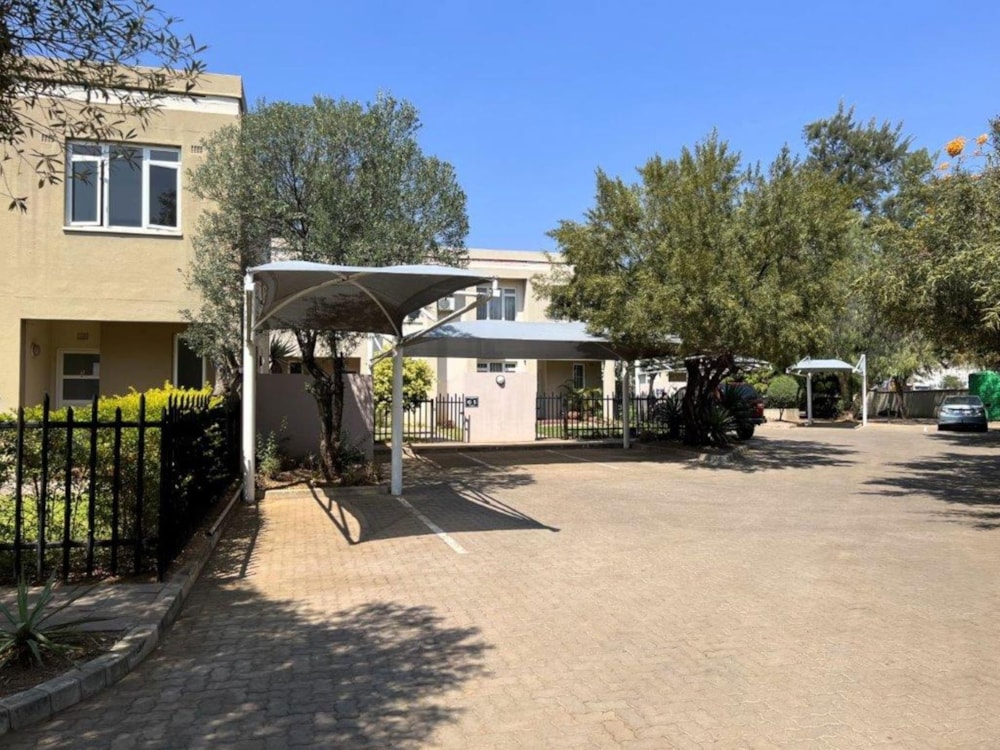 Apartment to rent in Extension 11, Botswana - 3BO1727900