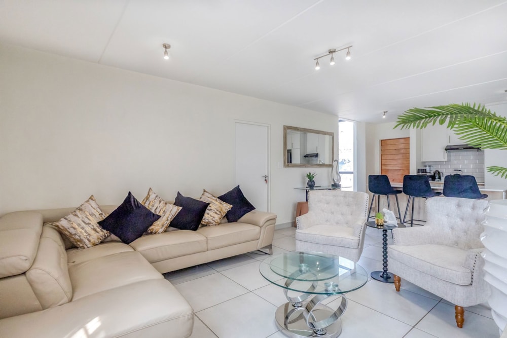 Townhouse for sale in Wilgeheuwel - RAN1714200 Townhouse for sale in Wilgeheuwel - RAN1714200