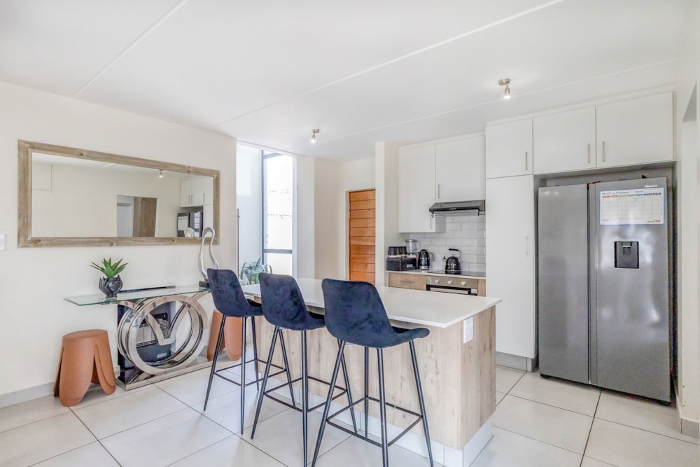 Townhouse for sale in Wilgeheuwel - RAN1714200 Townhouse for sale in Wilgeheuwel - RAN1714200