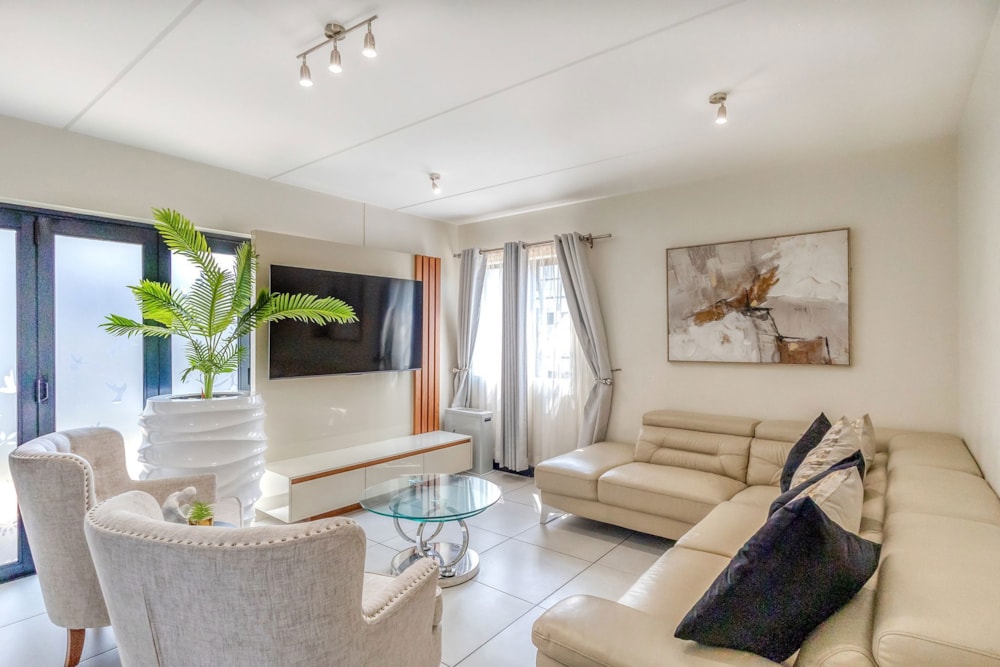 Townhouse for sale in Wilgeheuwel - RAN1714200