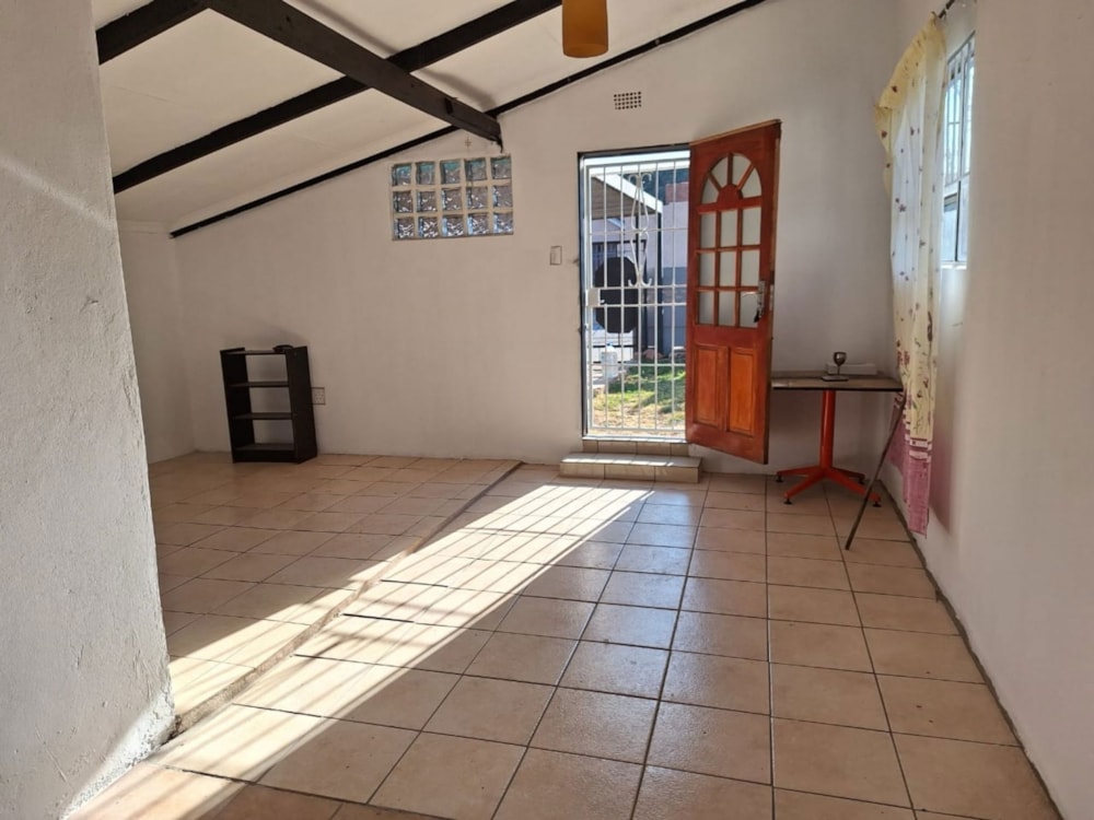House to rent in Westdene, Johannesburg - RAL1714153