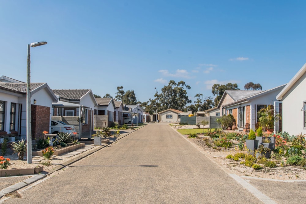 Vacant land for sale in Albertinia - 1SR1714561