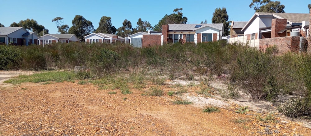 Vacant land for sale in Albertinia - 1SR1714561