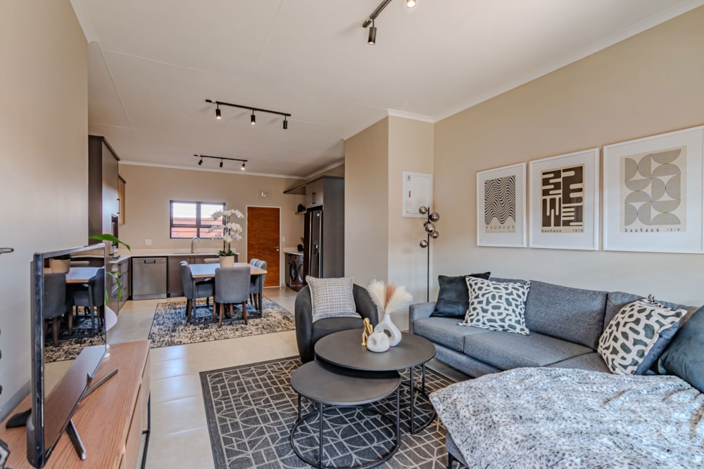 Security complex home for sale in Rietvalleirand - CN1714241 Security complex home for sale in Rietvalleirand - CN1714241