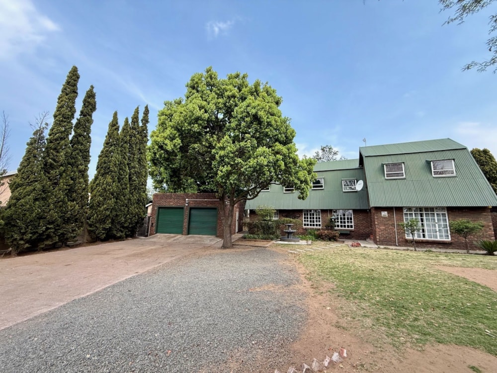 House for sale in John Vorster Park - 1EM1714297