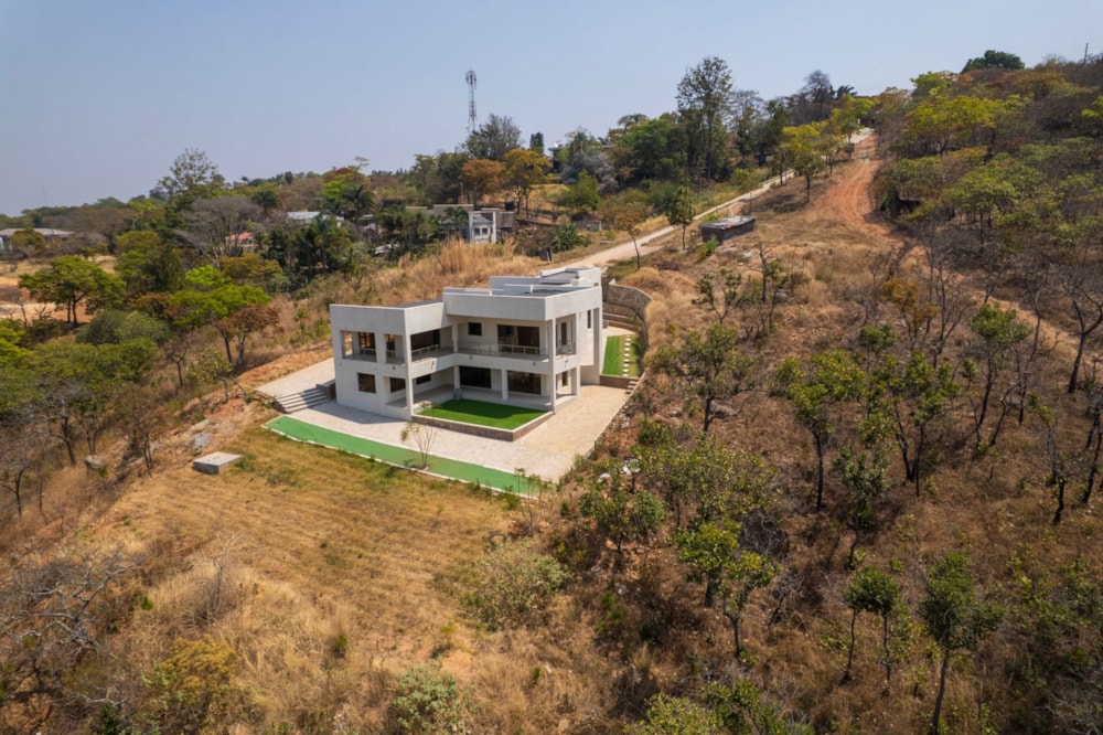 Double-storey house for sale in Glen Lorne, Zimbabwe - 3ZB1714327 Double-storey house for sale in Glen Lorne, Zimbabwe - 3ZB1714327