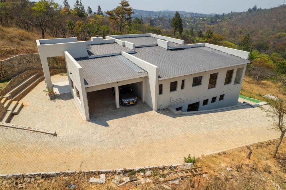 Double-storey house for sale in Glen Lorne, Zimbabwe - 3ZB1714327 Double-storey house for sale in Glen Lorne, Zimbabwe - 3ZB1714327