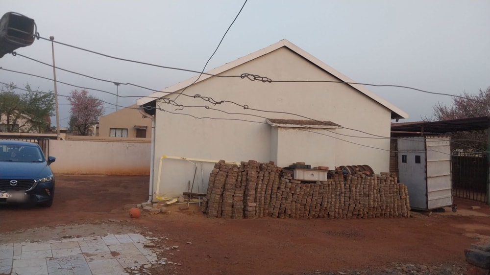 House for sale in Katlehong - BOK1714558 House for sale in Katlehong - BOK1714558