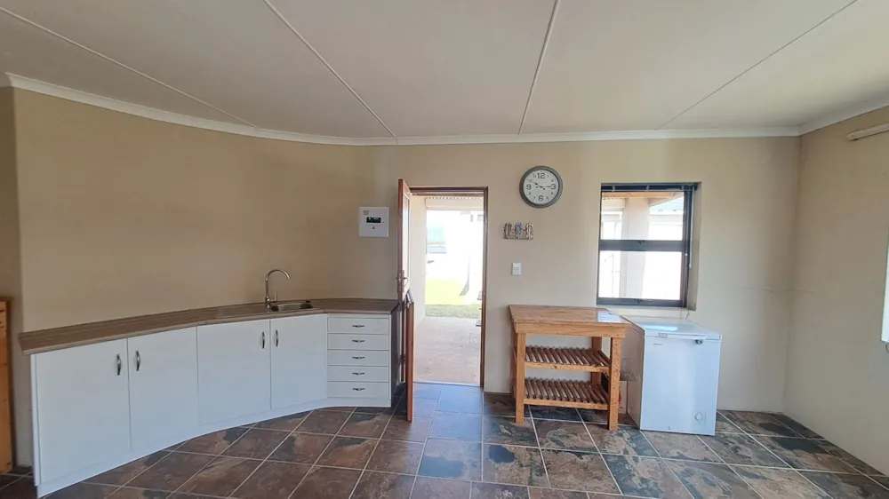 Bachelor apartment let in Witsand - 1SR1715176 Bachelor apartment let in Witsand - 1SR1715176