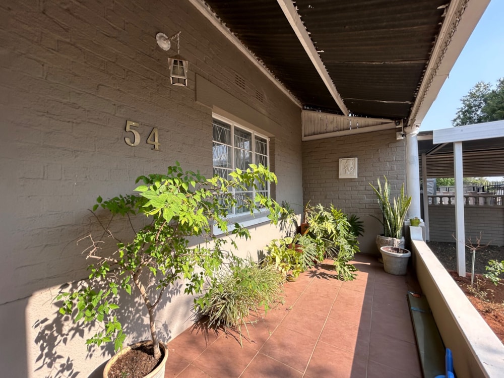 House for sale in Beaconsfield - 1KJ1714385