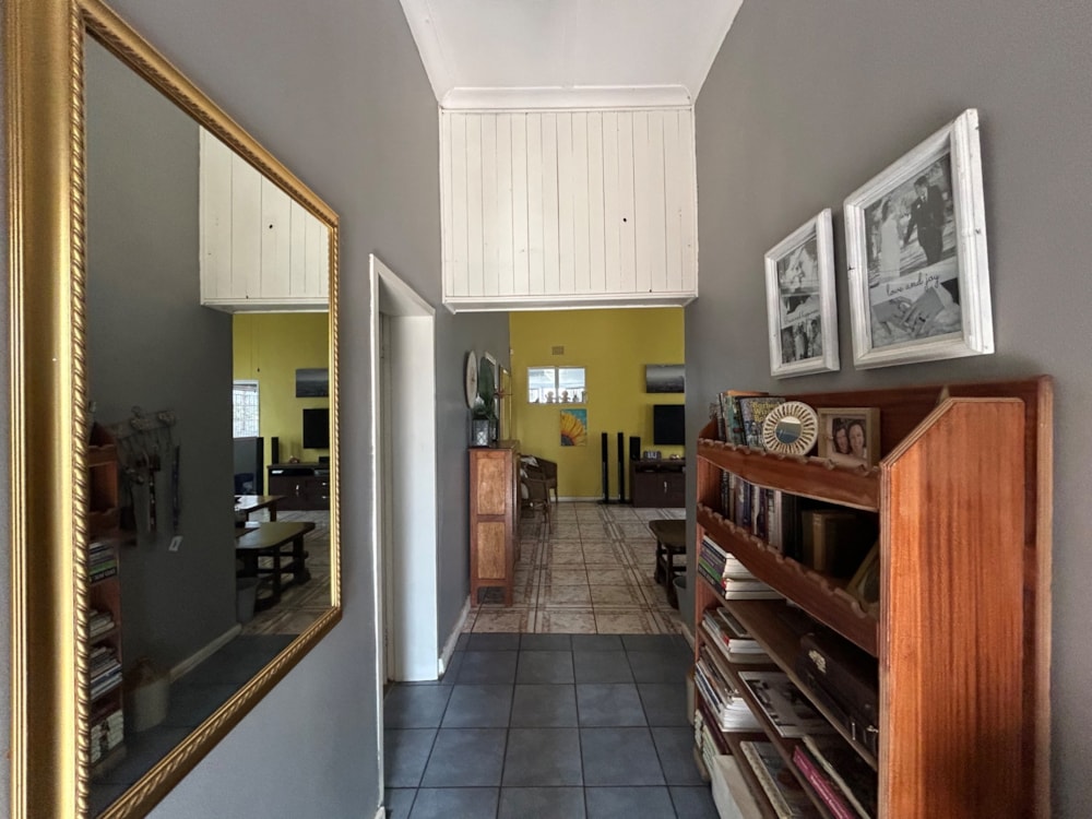 House for sale in Beaconsfield - 1KJ1714385