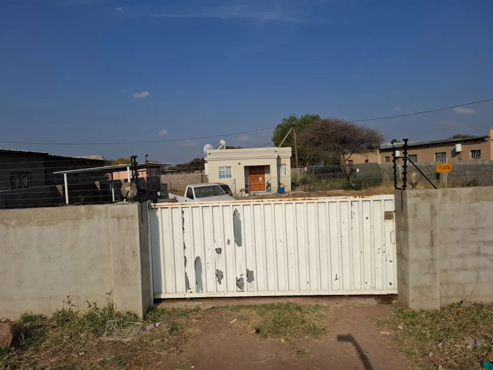 House for sale in Oodi, Botswana - 3BO1714413 House for sale in Oodi, Botswana - 3BO1714413