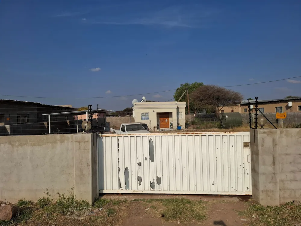 House for sale in Oodi, Botswana - 3BO1714413 House for sale in Oodi, Botswana - 3BO1714413