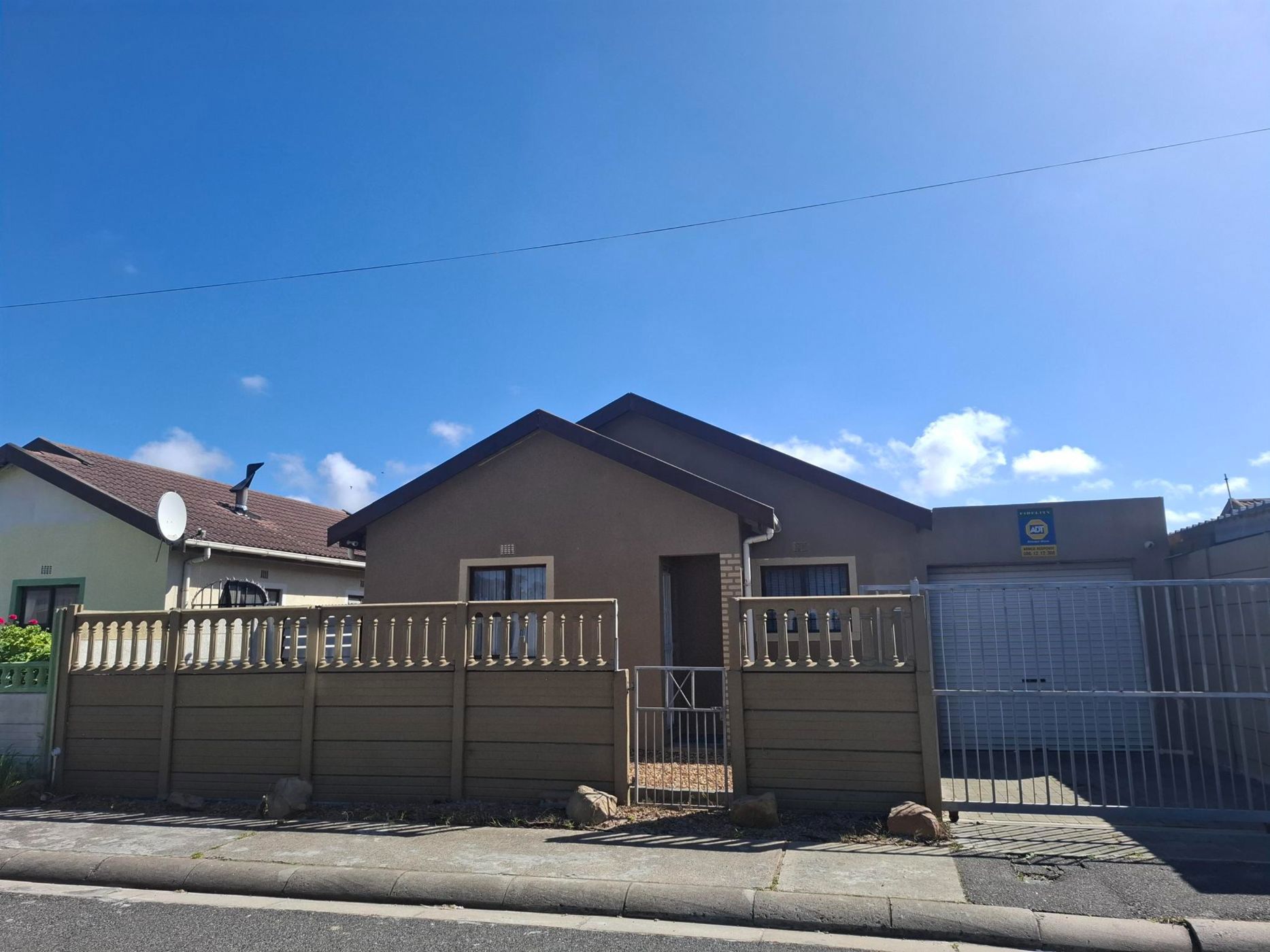 House let in Westridge, Mitchells Plain - 1MN1714444
